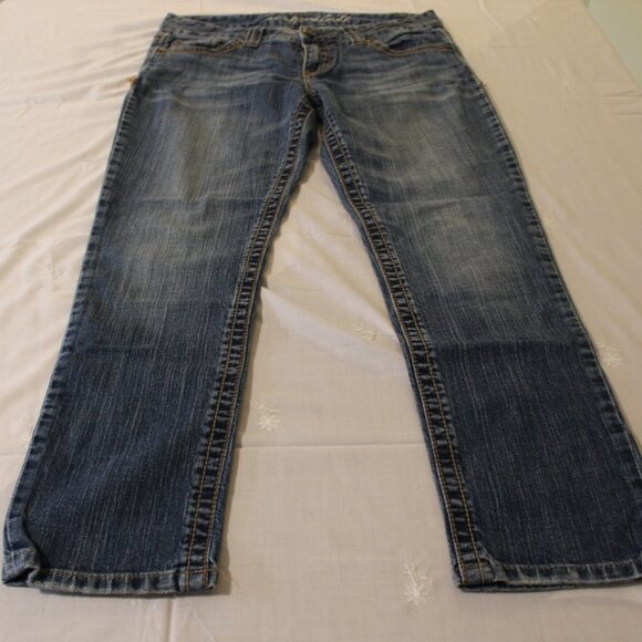 Jeans -021 - Picture 1 of 4